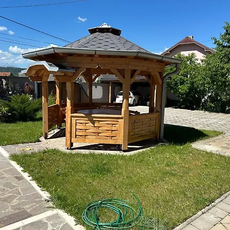Σπίτι διακοπών Ruhig Gelegenes Haus *