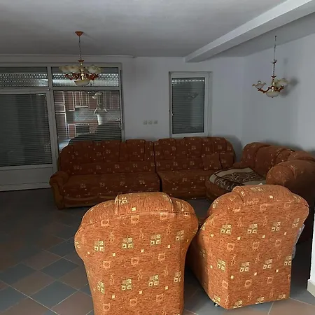 Σπίτι διακοπών Ruhig Gelegenes Haus Σκόπια
